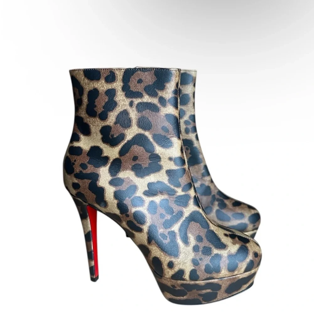 Christian Louboutin super hot